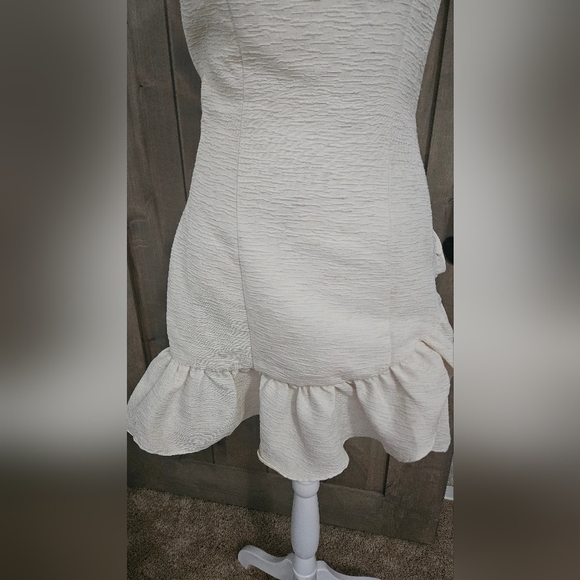 DO+BE One-Shoulder Ruffle Detail Mini Dress In Cream. Size Small NWT - Picture 8 of 16